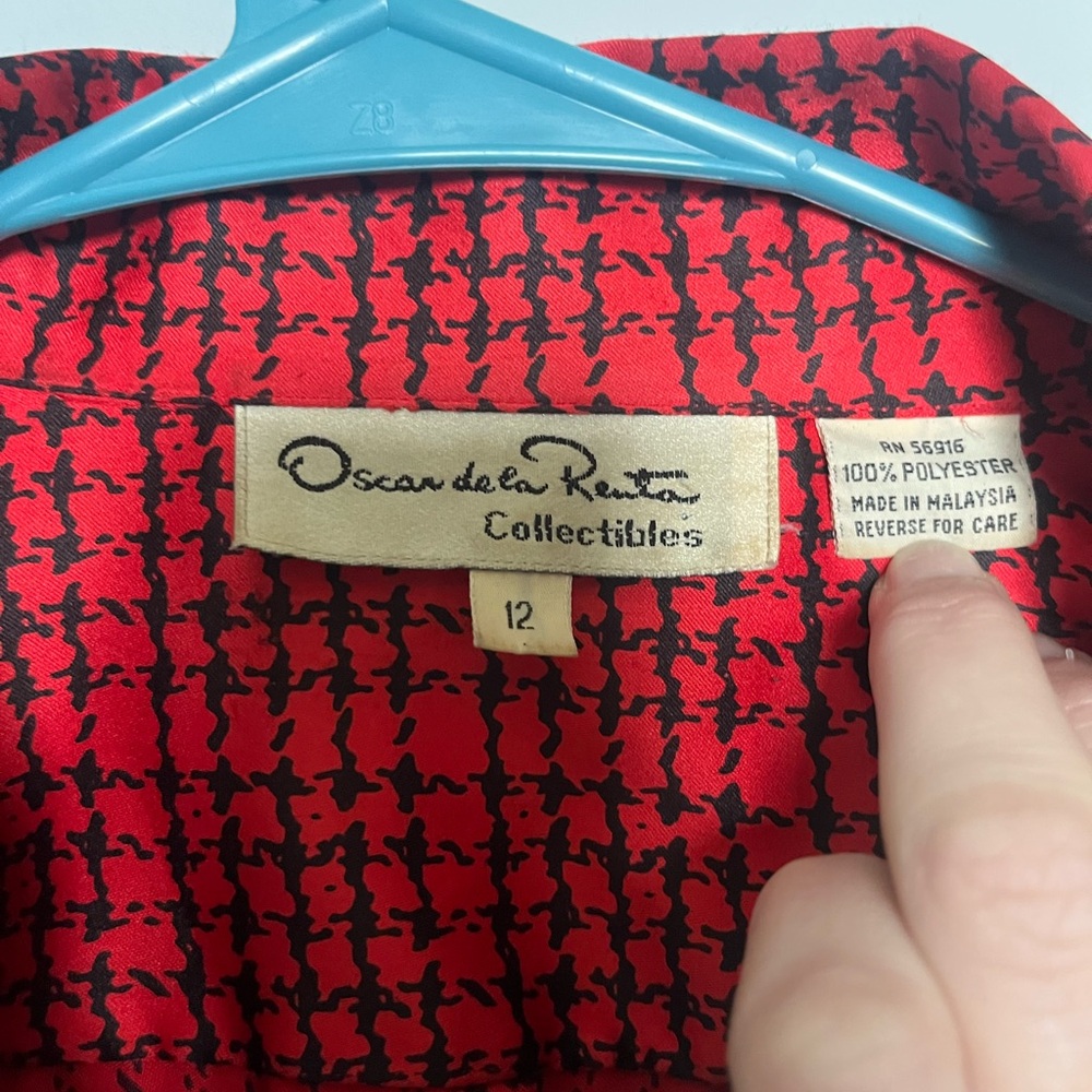 Oscar de la Renta Red and Black Patterned Top